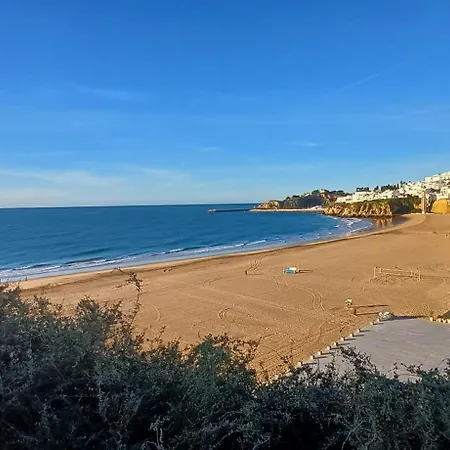 Homestay Casa Ramos On The Strip Albufeira