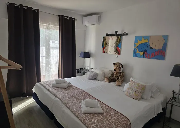 Casa Ramos On The Strip * Albufeira